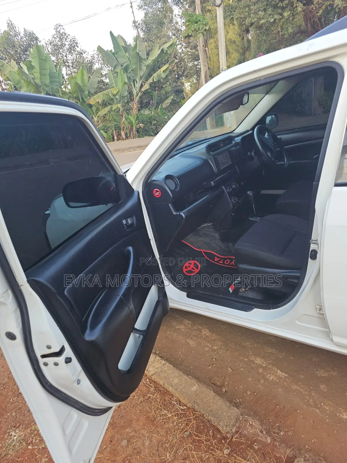 Toyota Succeed SV Premium 2016 White