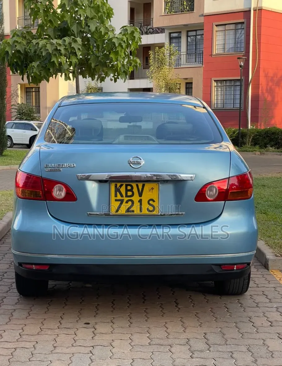 Nissan Bluebird 2007 Blue