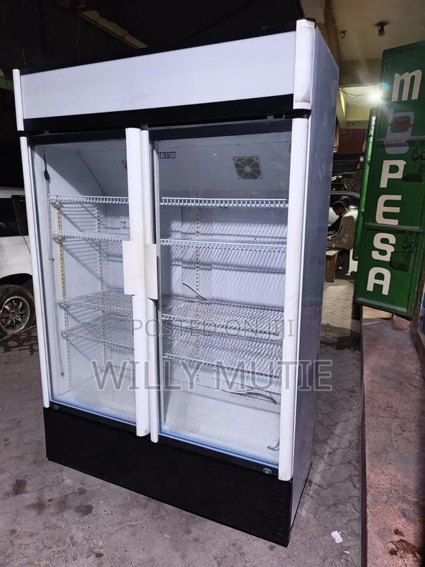 Solstar Showcase Fridge - thumbnail 2