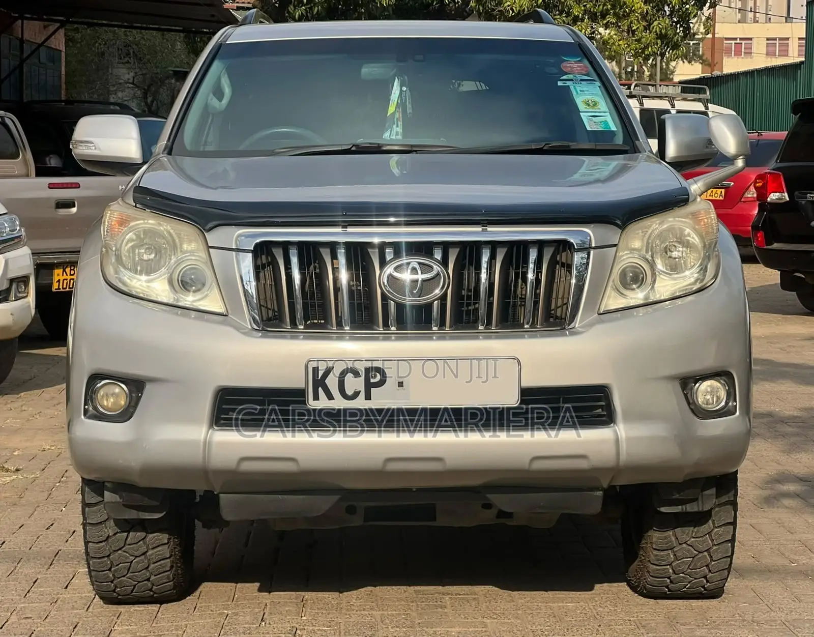Toyota Land Cruiser Prado 4.0 Petrol TZ-G 2011 Silver
