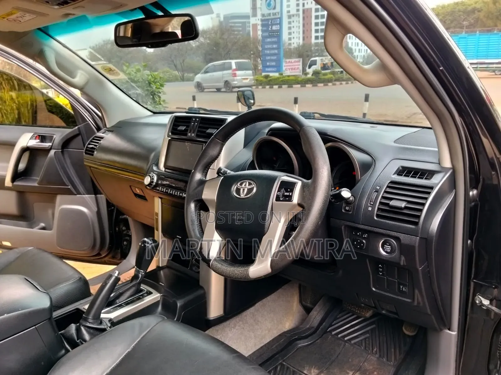 Toyota Land Cruiser Prado 2013