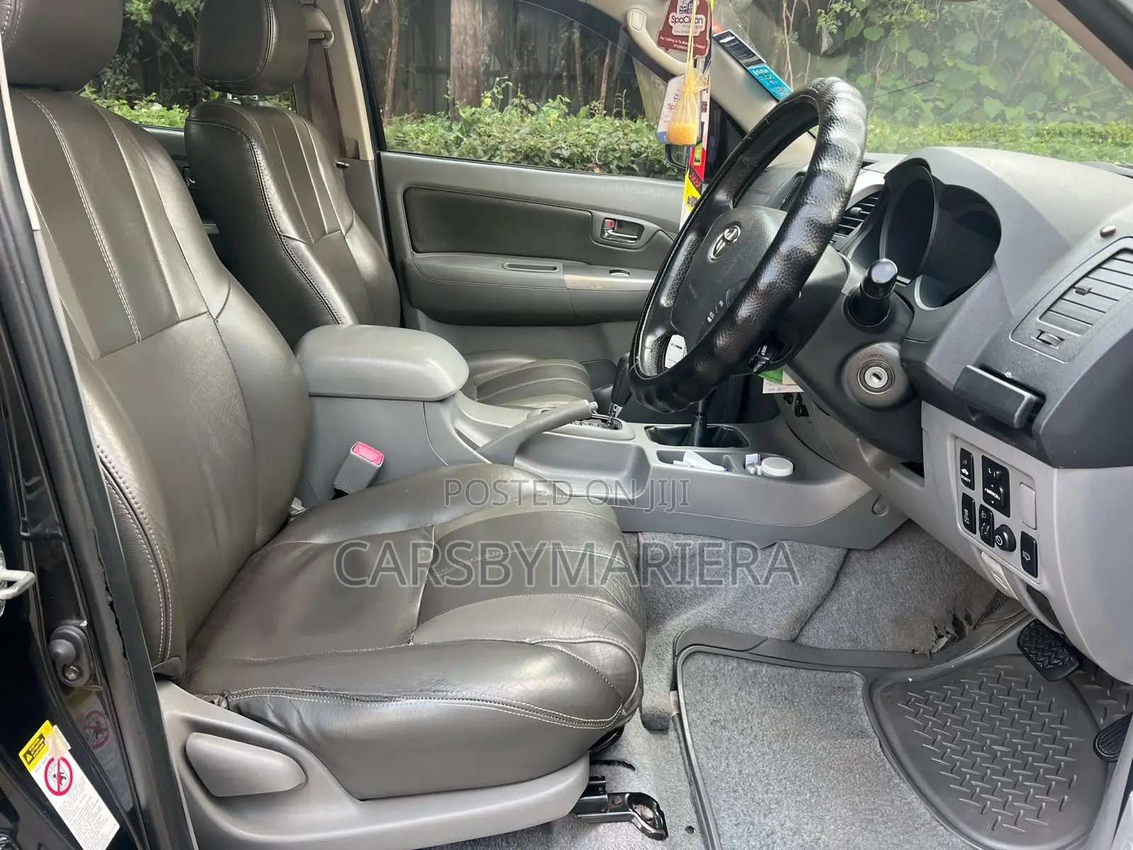 Toyota Hilux 3.0 D-4D 4x4 2012 Black