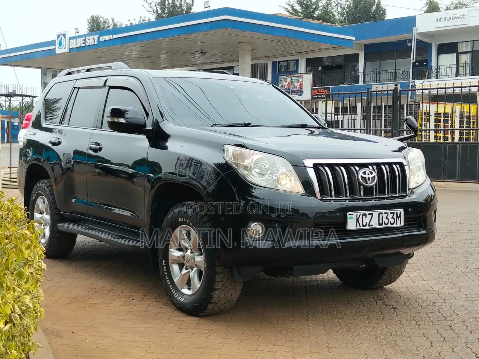 Toyota Land Cruiser Prado 2013