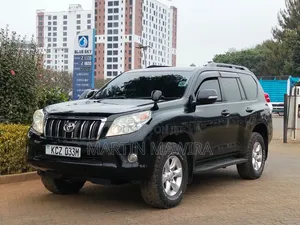 Toyota Land Cruiser Prado 2013