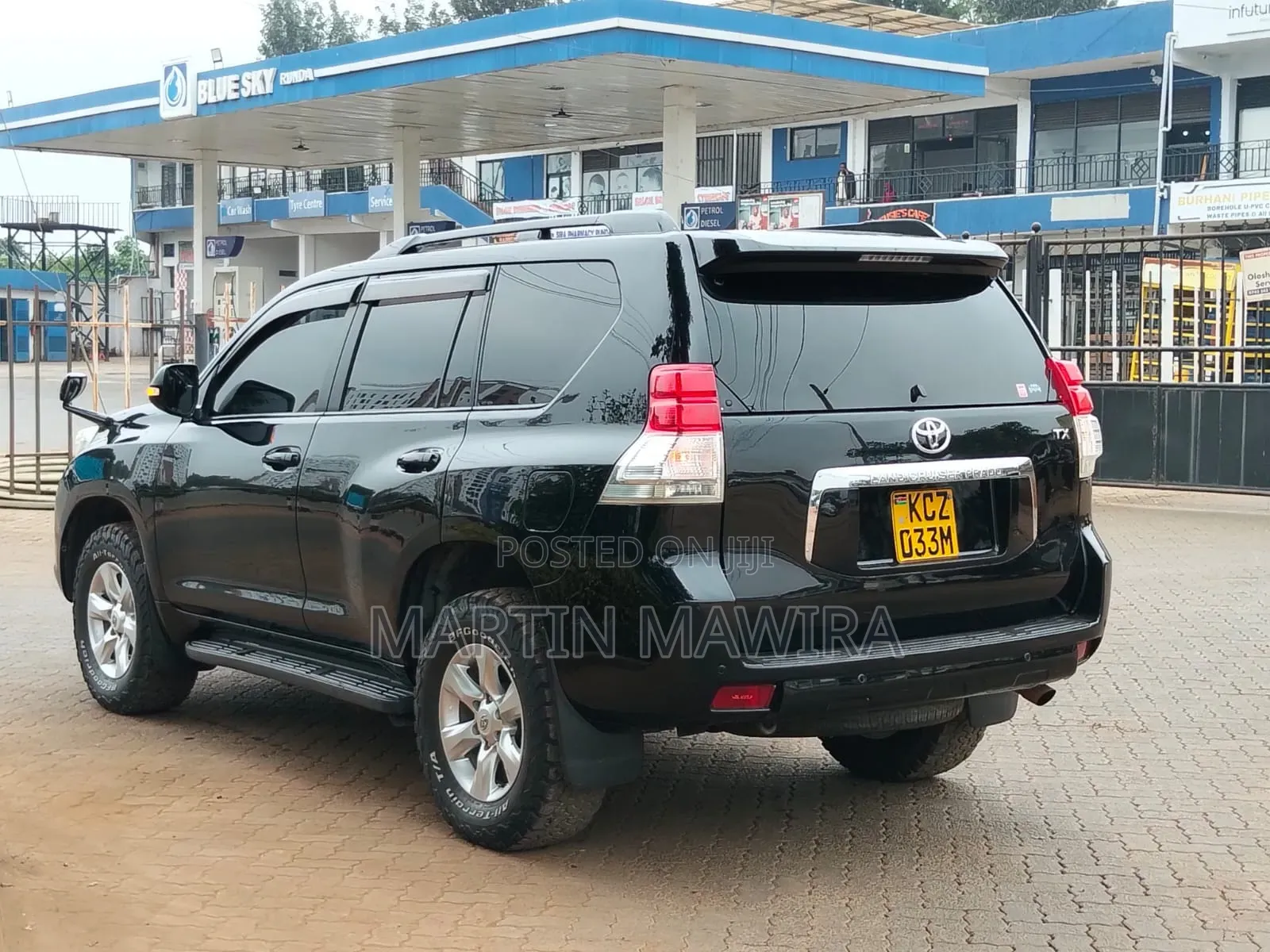 Toyota Land Cruiser Prado 2013