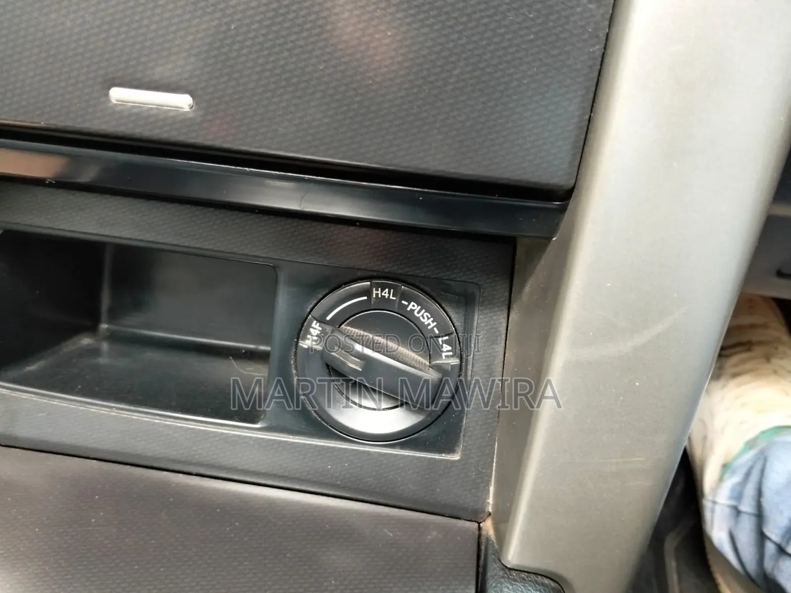Toyota Land Cruiser Prado 2013