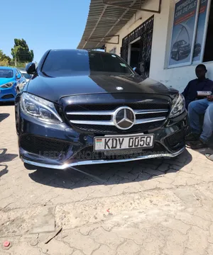 Mercedes-Benz 220 2016 Black