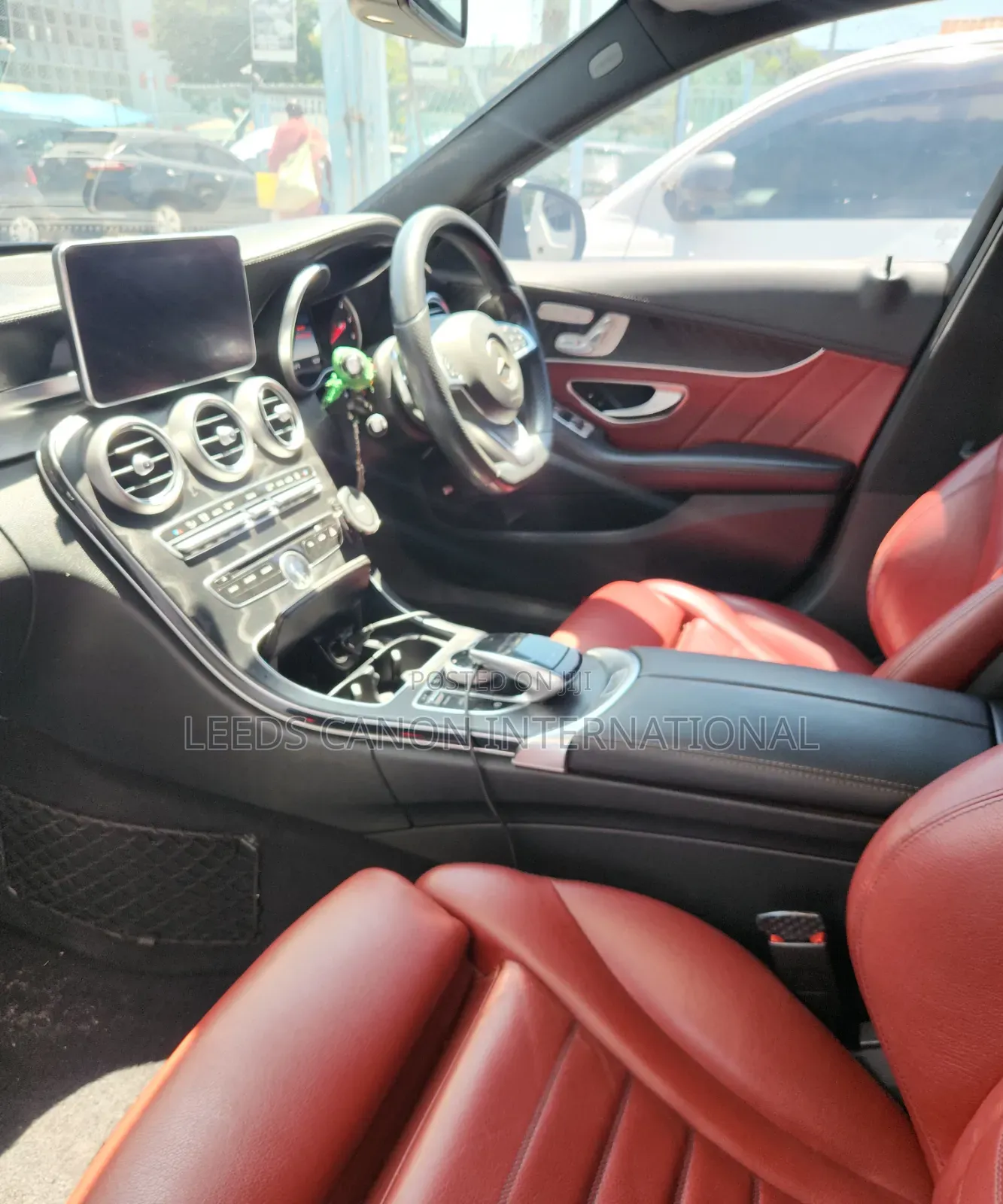 Mercedes-Benz 220 2016 Black