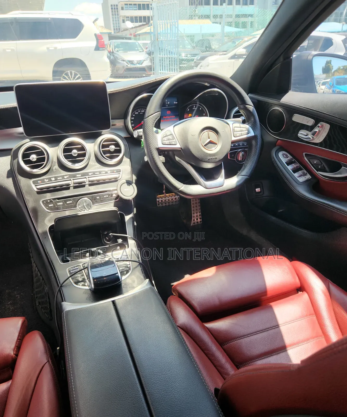 Mercedes-Benz 220 2016 Black