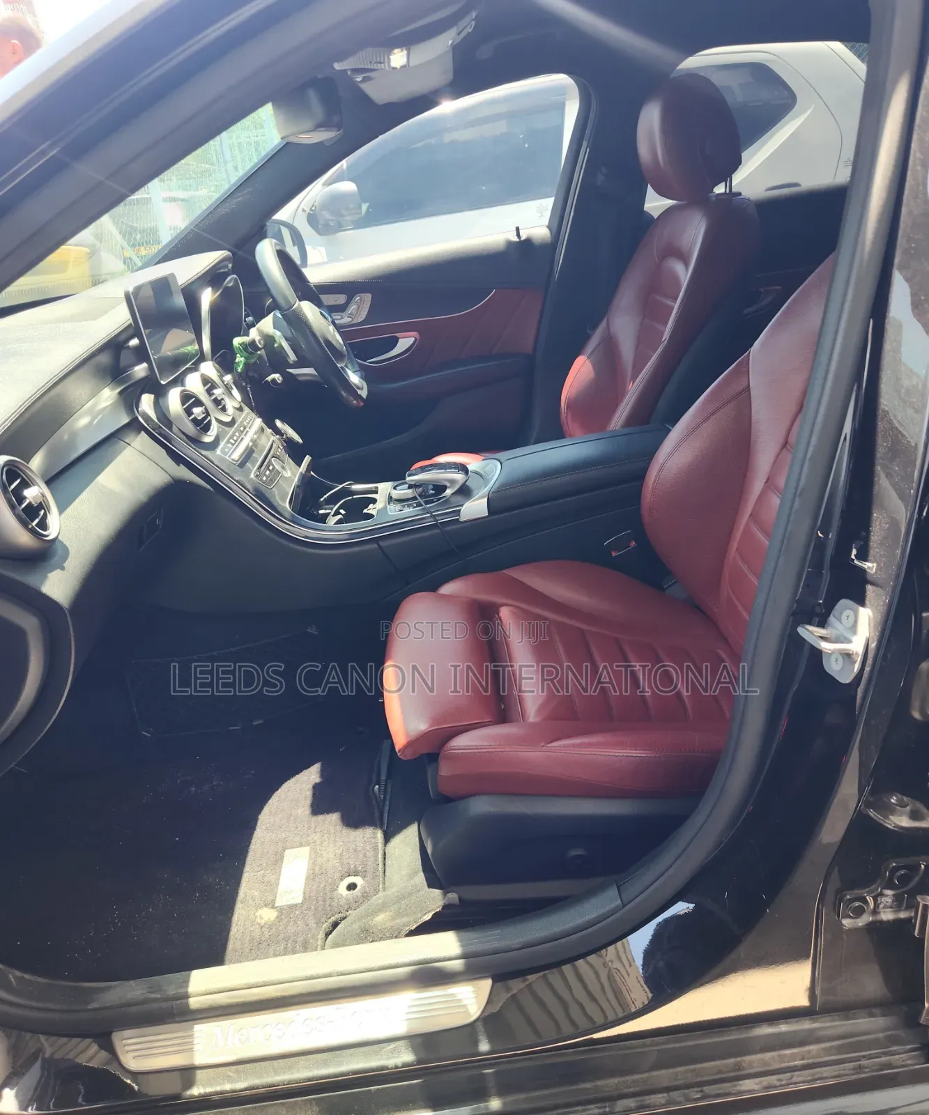 Mercedes-Benz 220 2016 Black