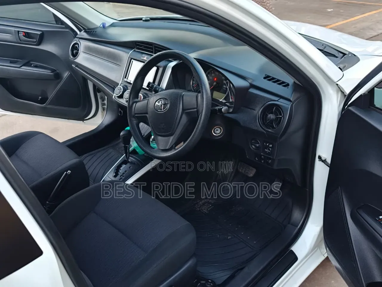 Toyota Corolla Fielder 2019 White