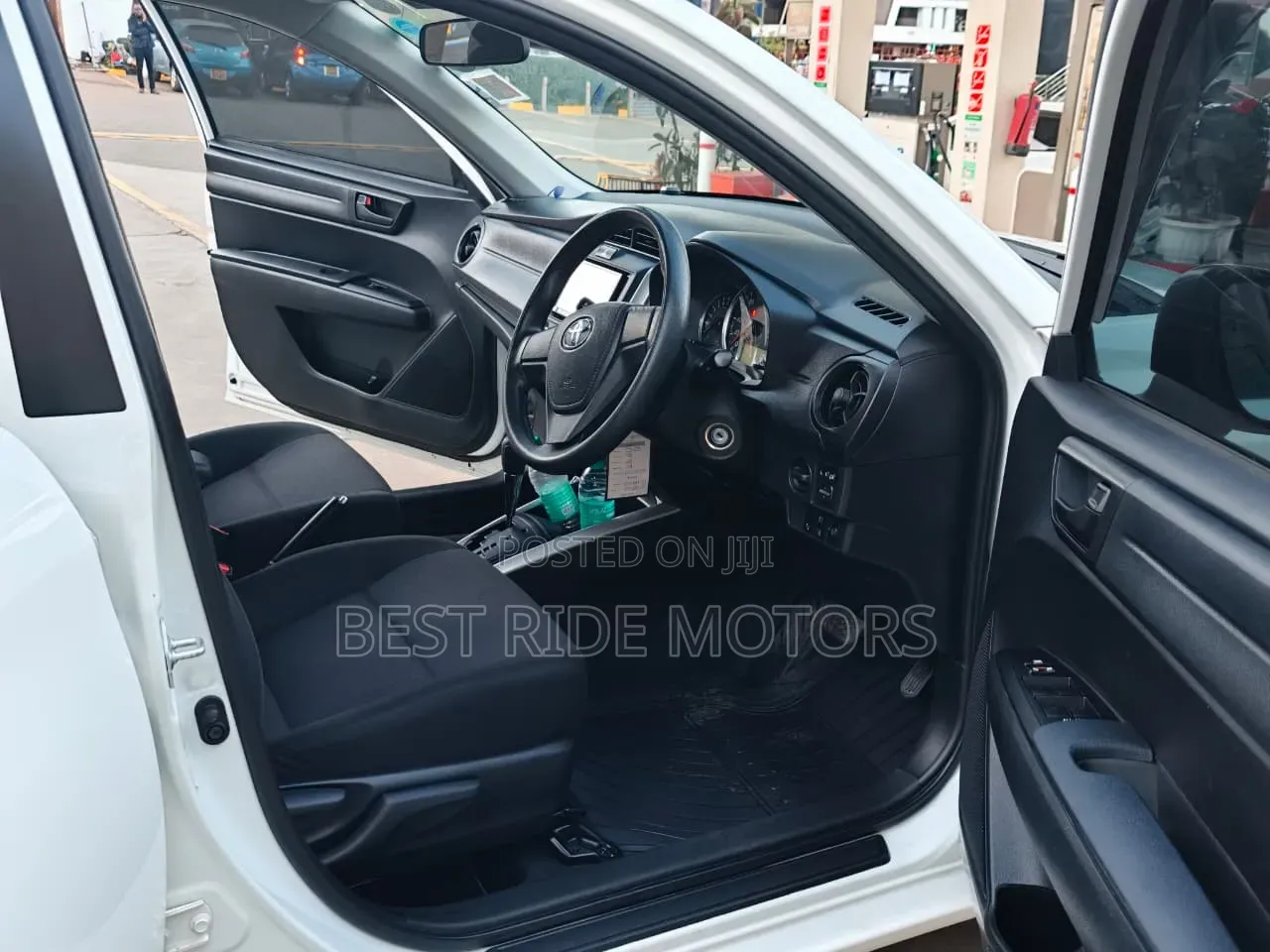 Toyota Corolla Fielder 2019 White
