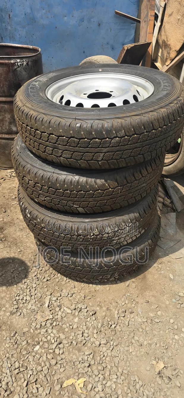 Tyres Dunlop 17" - main view