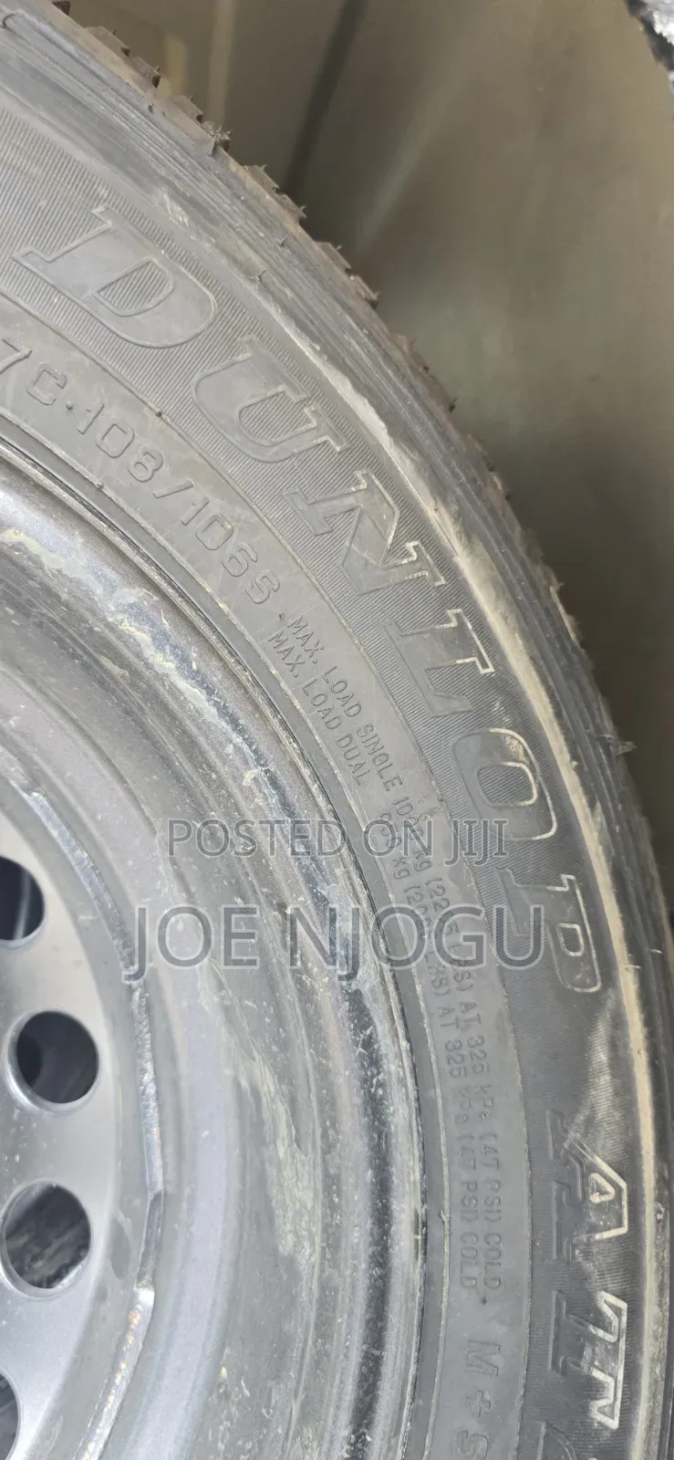 Tyres Dunlop 17"