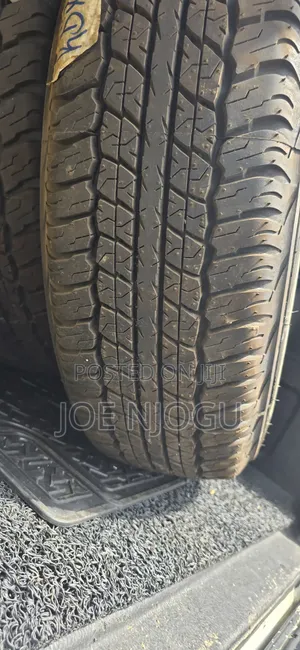Tyres Dunlop 17"