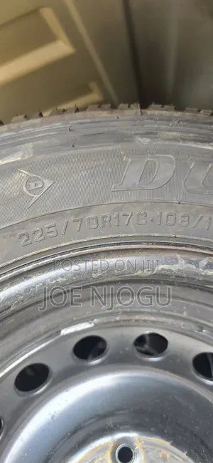 Tyres Dunlop 17"