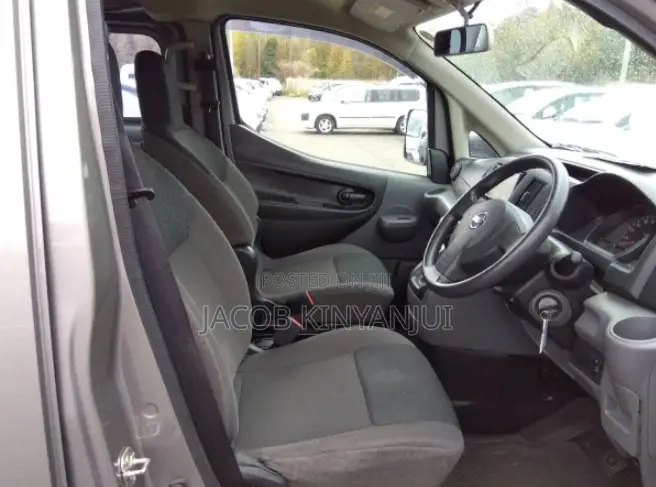 Nissan NV200 2019 Grey