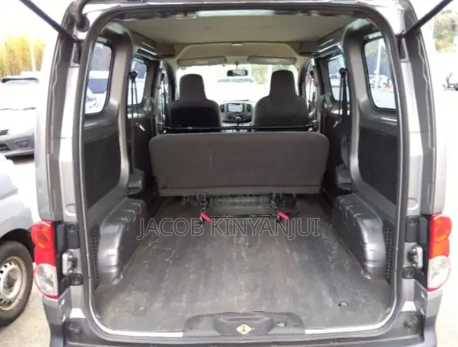 Nissan NV200 2019 Grey