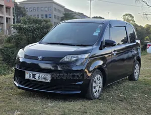 Toyota Spade 2014 Black