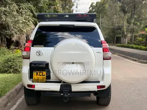 Toyota Land Cruiser Prado 2012 Off white