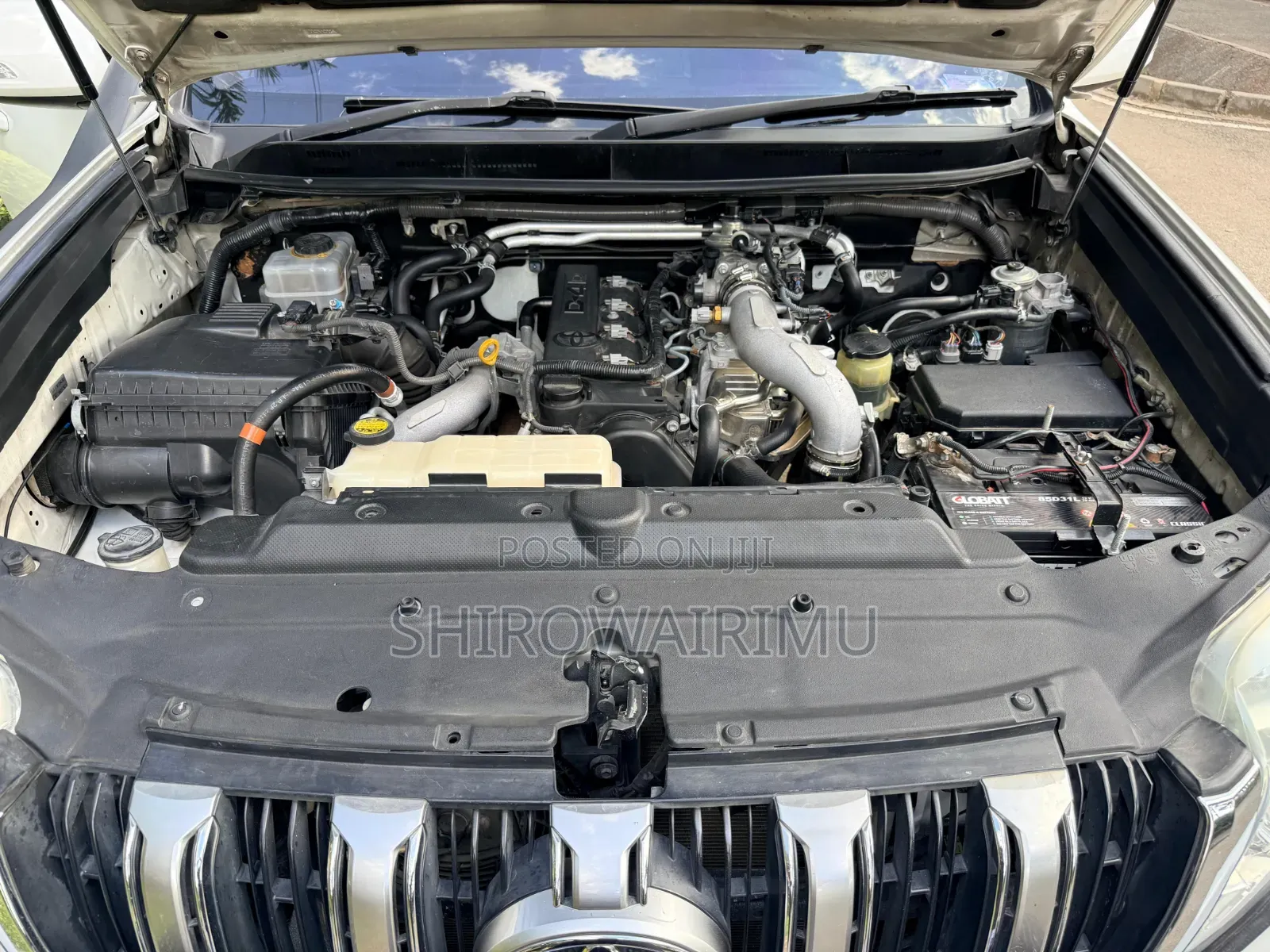Toyota Land Cruiser Prado 2012 Off white