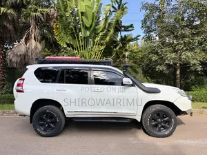 Toyota Land Cruiser Prado 2012 Off white