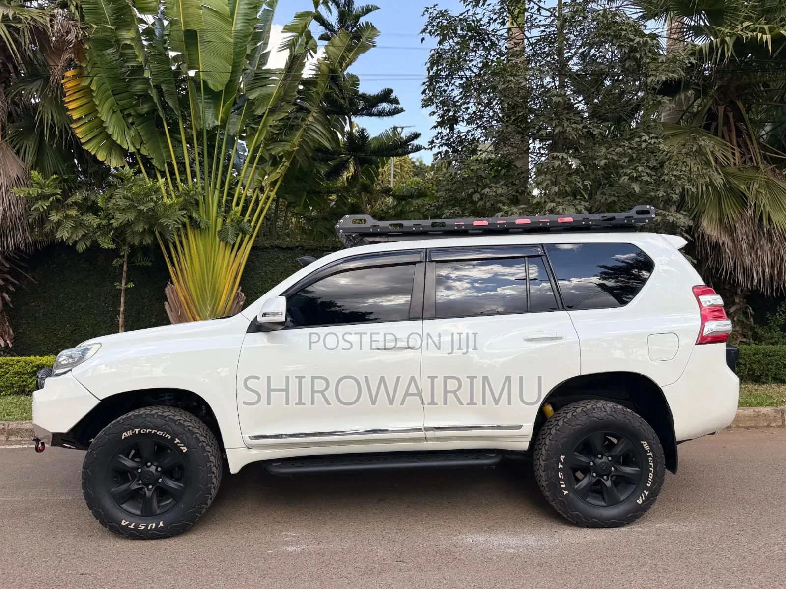 Toyota Land Cruiser Prado 2012 Off white