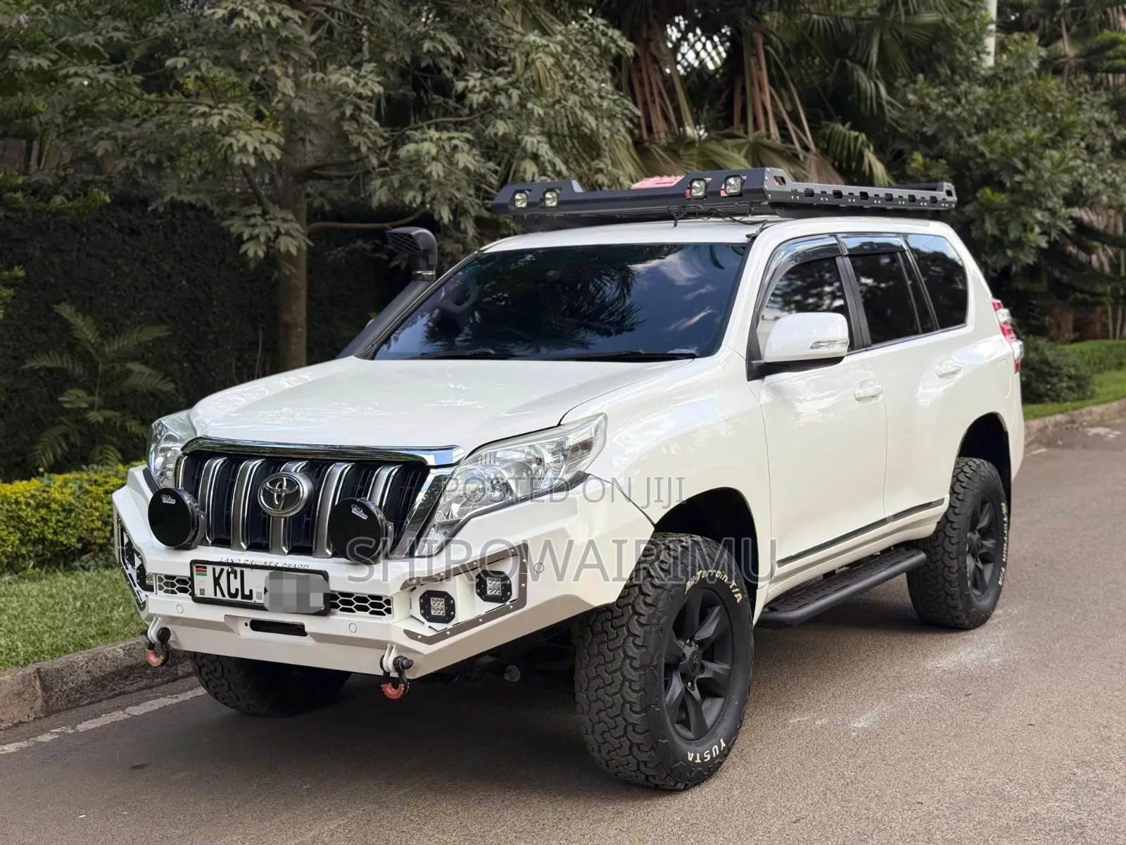 Toyota Land Cruiser Prado 2012 Off white