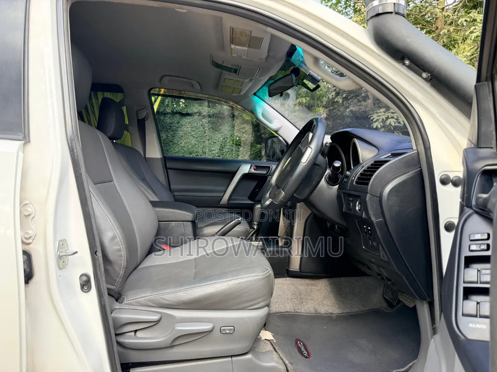 Toyota Land Cruiser Prado 2012 Off white
