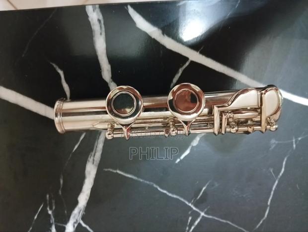 Yamaha Student C Concert Flute - thumbnail 4