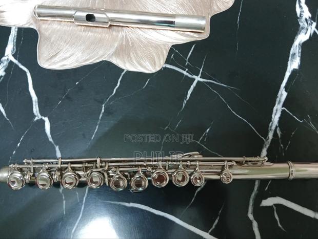 Yamaha Student C Concert Flute - thumbnail 6