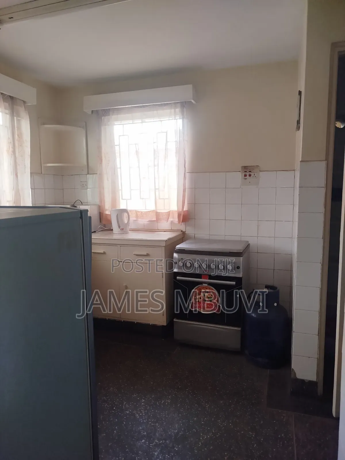 3bdrm Maisonette in Valley Arcade for rent