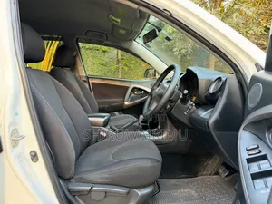 Toyota RAV4 2009 Pearl