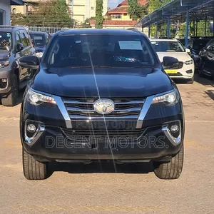 Toyota Fortuner 2.4 D AWD 2019 Gray
