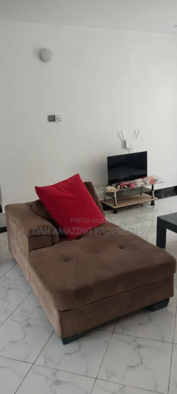 5bdrm Maisonette in Kombani, Tiwi for rent