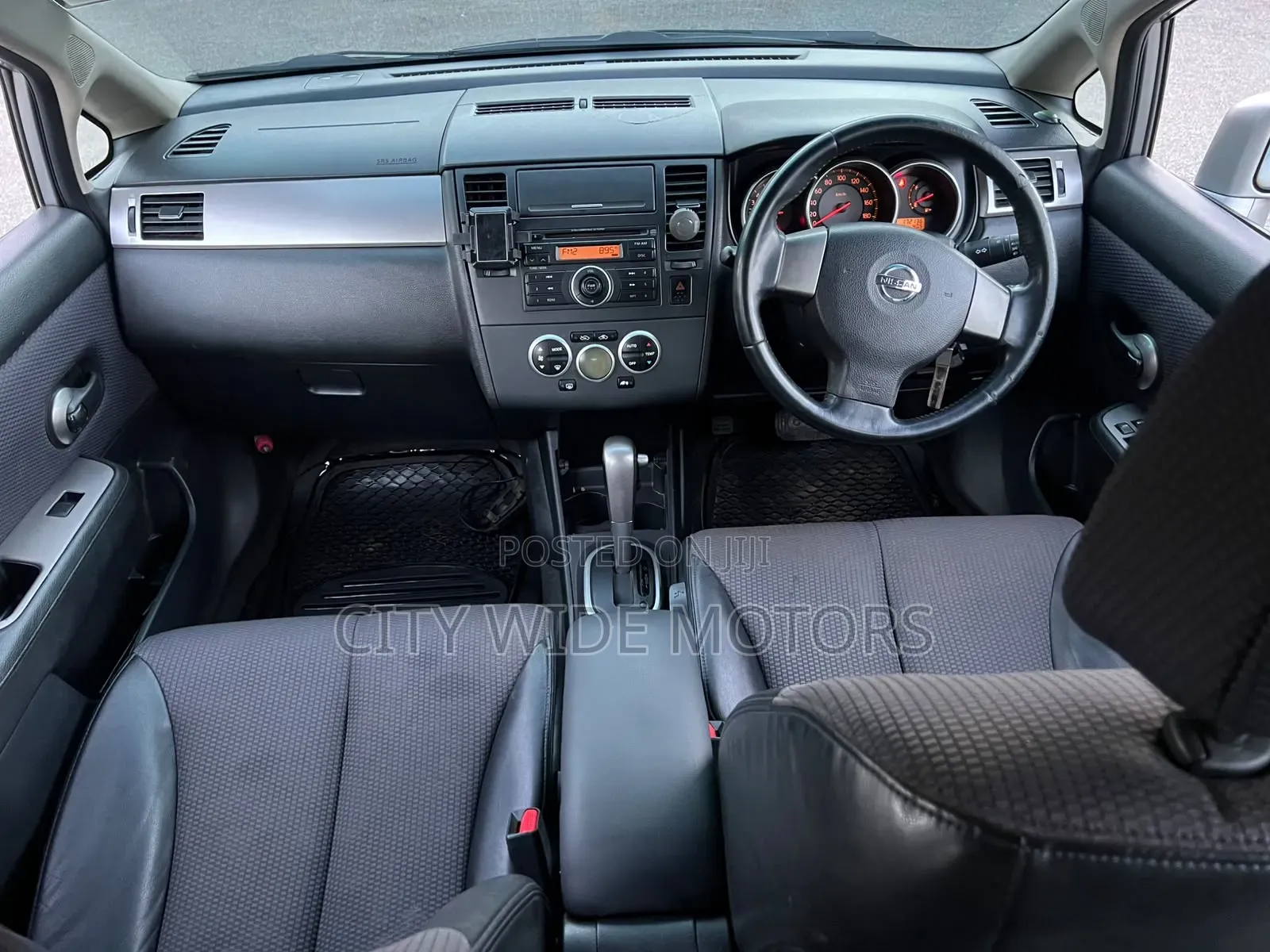 Nissan Tiida 2007 Silver
