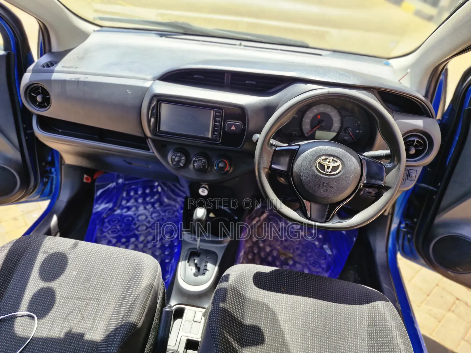 Toyota Vitz 2017 Blue