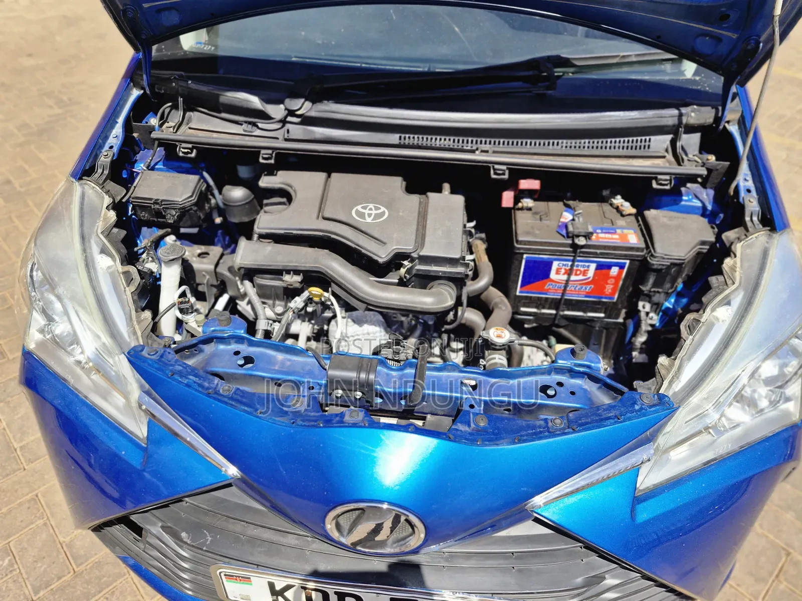 Toyota Vitz 2017 Blue