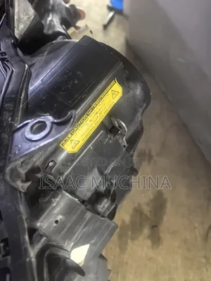Auris 2012 Headlight