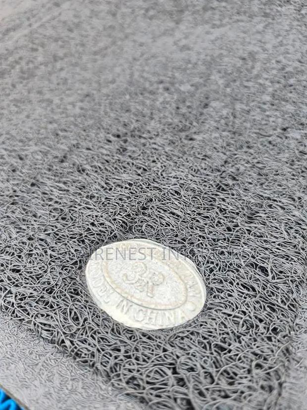 Quality Anti-Slip Spaghetti Mats Available