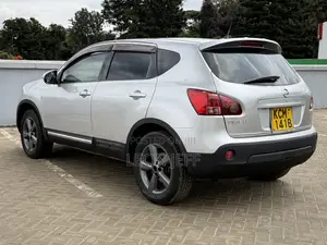Nissan Dualis 2010 Silver