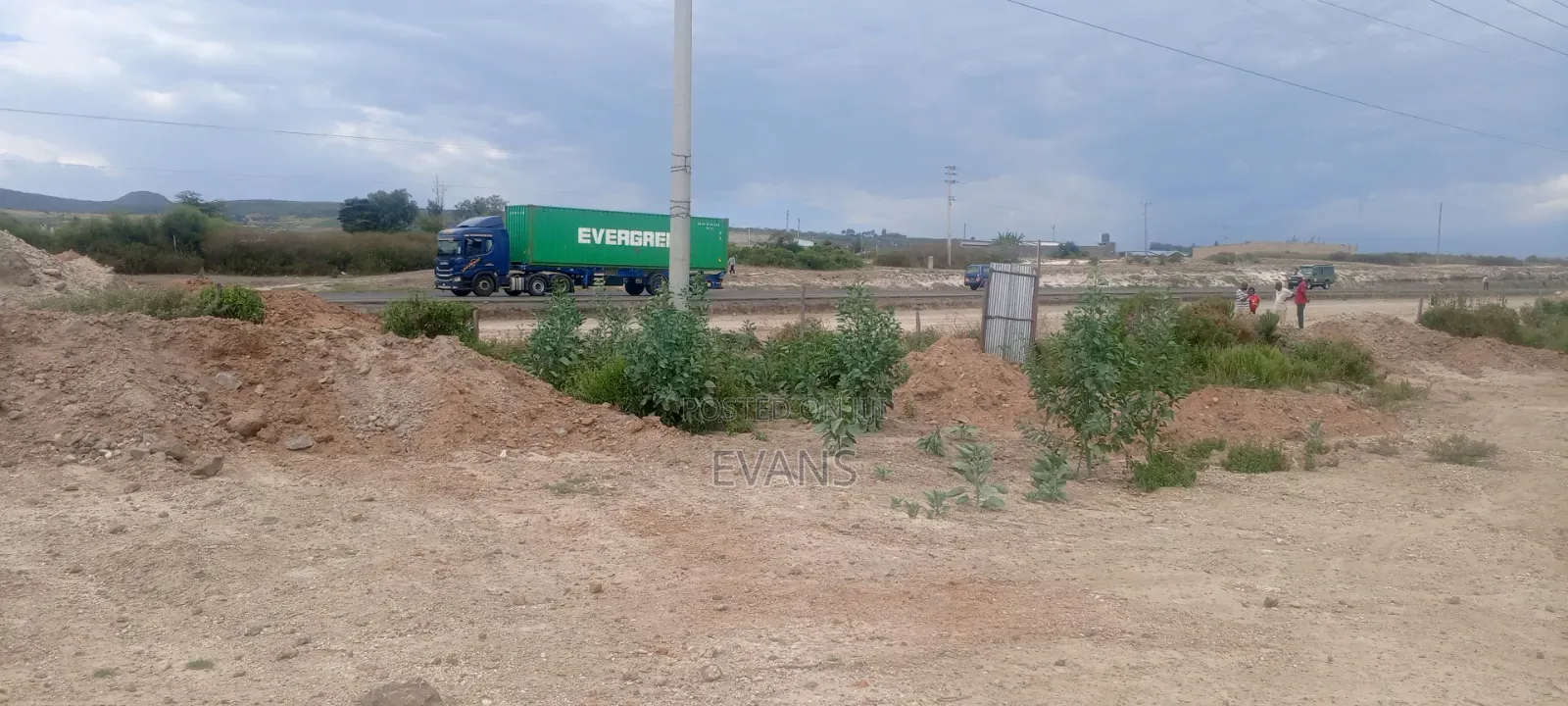 Prime.land.for.sale 6 Acres Touching Nakuru Nairobi Highway