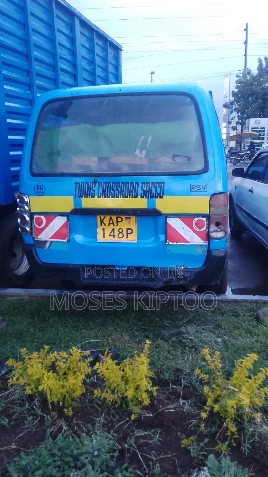 Toyota HiAce 2005 Blue