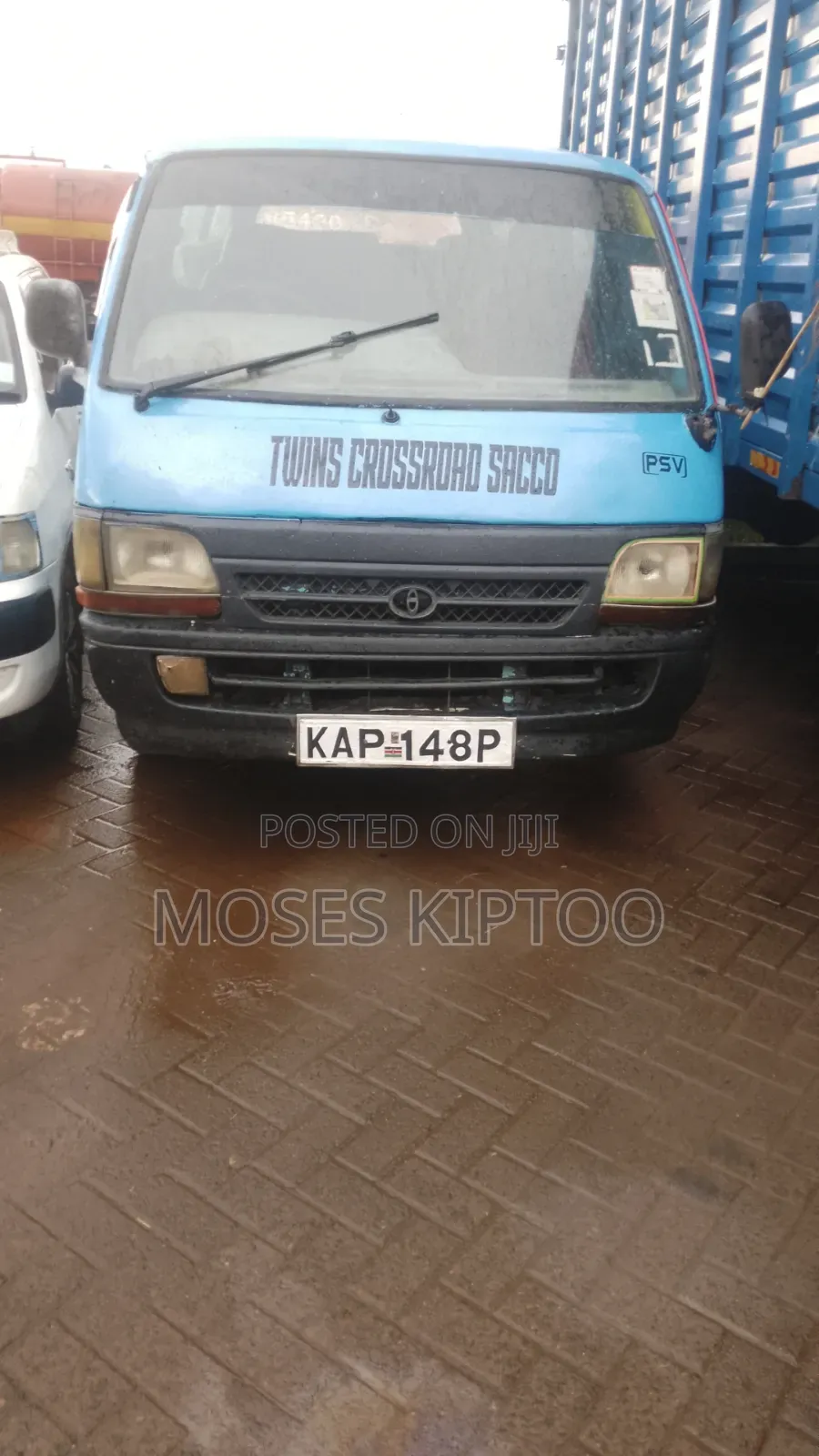 Toyota HiAce 2005 Blue