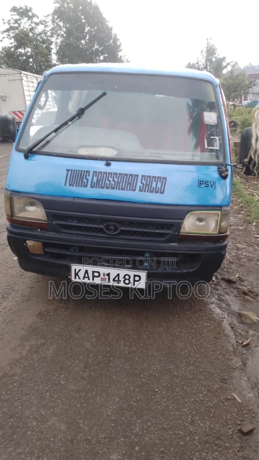 Toyota HiAce 2005 Blue