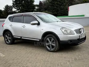 Nissan Dualis 2010 Silver