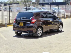 Nissan Note 2017 Burgundy