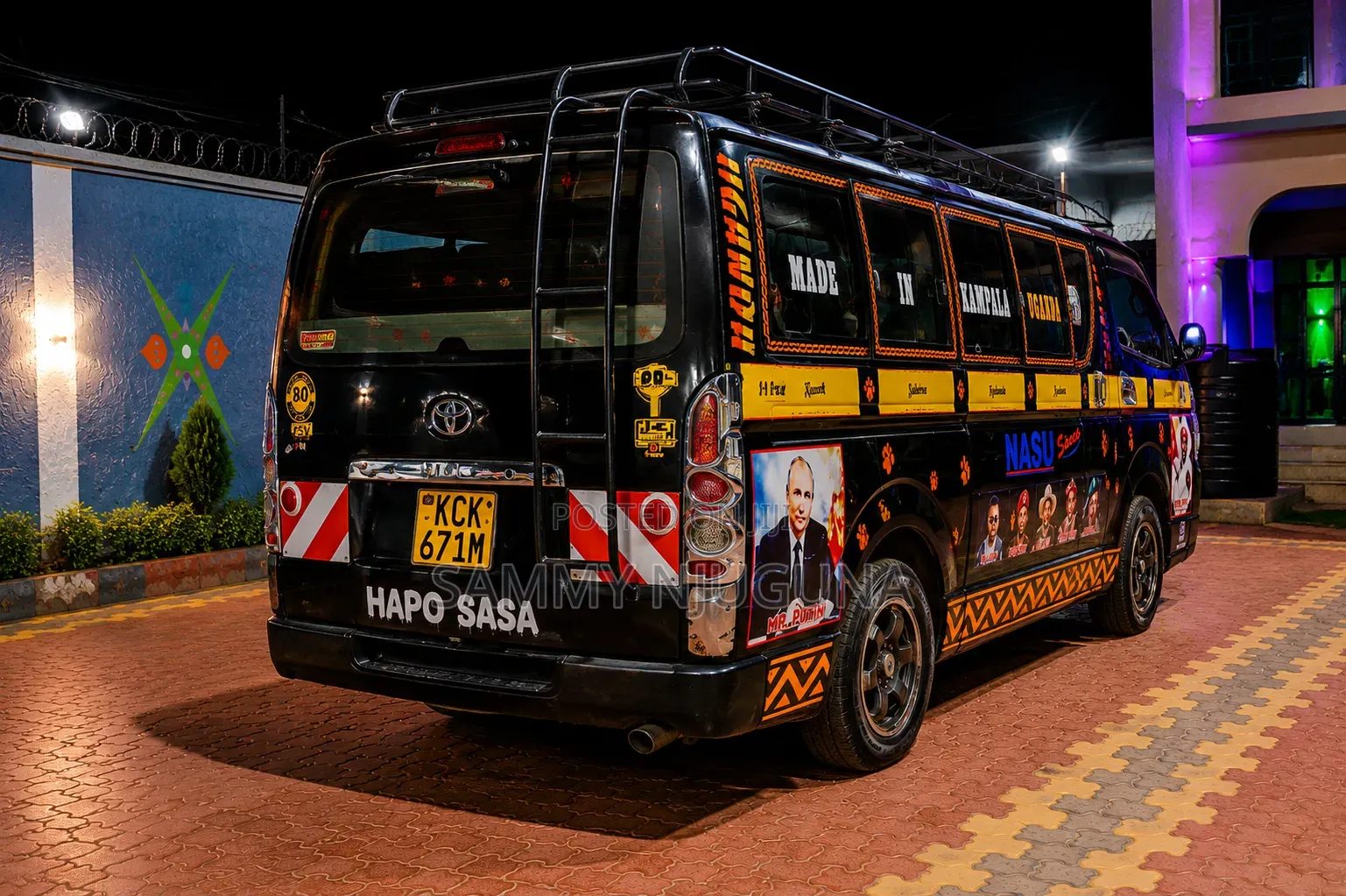 Toyota HiAce 2012 Black