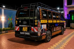 Toyota HiAce 2012 Black
