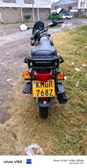 Bajaj Boxer 150 UG 2025 Black